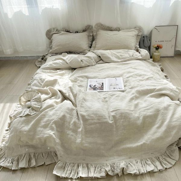 Комплекты постельного белья Простой однотонный комплект с рюшами в европейском и американском стиле