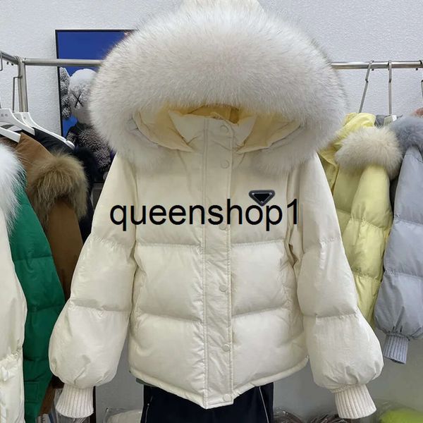 P Designer de luxe Doudoune Femme Parkas Marques Mode Lady Lâche Épaissi Court Renard Grand Col De Fourrure Blanc Canard Vers Le Bas Vêtements D'extérieur ppCoats Veste À Capuche En Plein Air