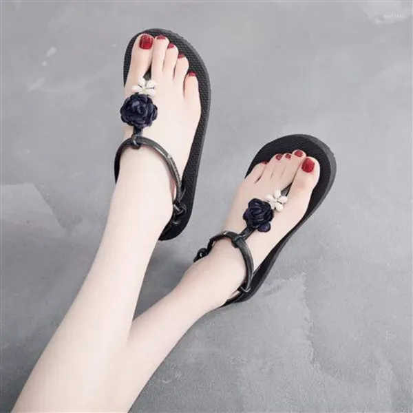 Sandales Open Toe Dames Chaussures Plat Caoutchouc Plage Été 2024 Pas De Talon Noir Pour Femmes Style Romain Chaussures Corée Chaussure Confort Vente