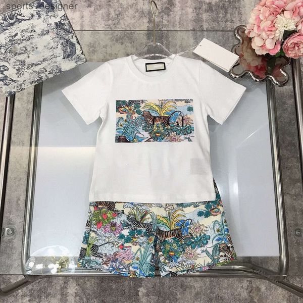 2024 conjunto infantil terno meninos meninas conjuntos crianças manga curta camiseta criança designer roupas esportivas com letra tigre flor floresta algodão branco preto tamanho 90-160''gg''afys