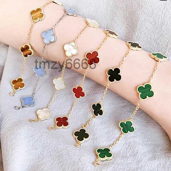 Van Clover Bileklik Tasarımcı Jewlery Gold Bilezikleri Kadın Lüks Gümüş Dört Yaprak Charm Braclet Girls Friends Hediyeler 4 Yapraklar T203