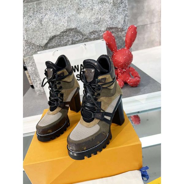 2023 Desert Boot Star Trail Stiefeletten Damen Druck Echtes Leder Luxus Winterschuhe Martin Bootss Größe U louisely Geldbörse vuttonly viutonly vittonly lvse 1V6Y