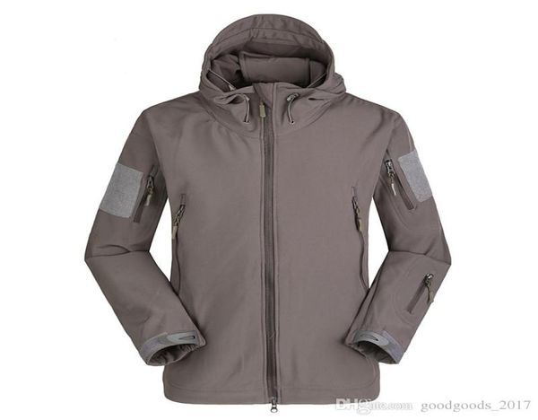 Giacche tattiche ESDY Giacca softshell tattica per esterni nel deserto Nero Cachi Escursionismo Campeggio Giacche da viaggio Giacca sportiva calda unisex9604231