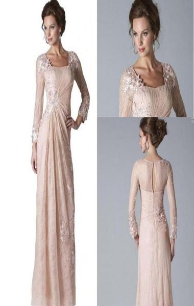 2019 Nuovi abiti per la madre della sposa Sweetheart maniche lunghe Blush Pink Pieno pizzo in rilievo di cristallo Plus Size Matrimonio formale Gu8432671