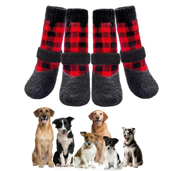 Apparel 2 Paar Hundesocken, rutschfeste, wasserdichte Hundeschuhe mit Gummiunterseite für drinnen und draußen, klassischer karierter Pfotenschutz mit verstellbarer Str