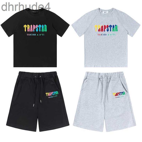 Erkek tişörtler Trapstar Trailtsuits T Shirt Tasarımcı Nakış Mektubu Seti Kadın Mürettebat Boyun Tuzağı Yıldız Sweatshirt Takımlar Gökkuşağı Renkli Yaz Spor Moda Co Koax