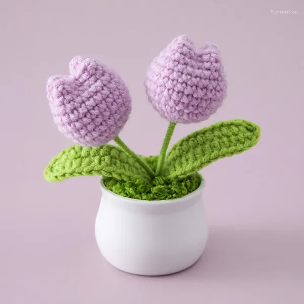 Dekorative Blumen, handgefertigt, gewebte Blumen im Topf, künstliche gestrickte Häkel-Tulpenpflanzen-Ornamente, DIY-Material-Set, Heim-Desktop-Hochzeit