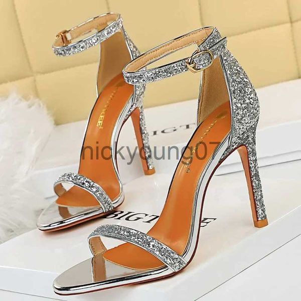 Sandálias Mulheres Verão Plataforma Sandálias 10cm Salto Alto Prata Bling Lantejoulas Tornozelo Strappy Sandles Lady Evento de Casamento Festa Sparkly ShoesJ240122