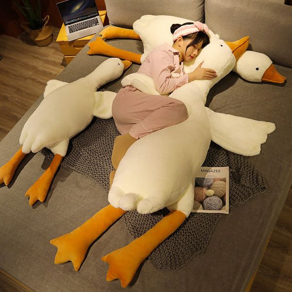 Grandi giocattoli di peluche di oca bianca Baby Lie che dorme lungo cuscino da lancio Cuscino di scarico regalo per bambola comfort per bambini