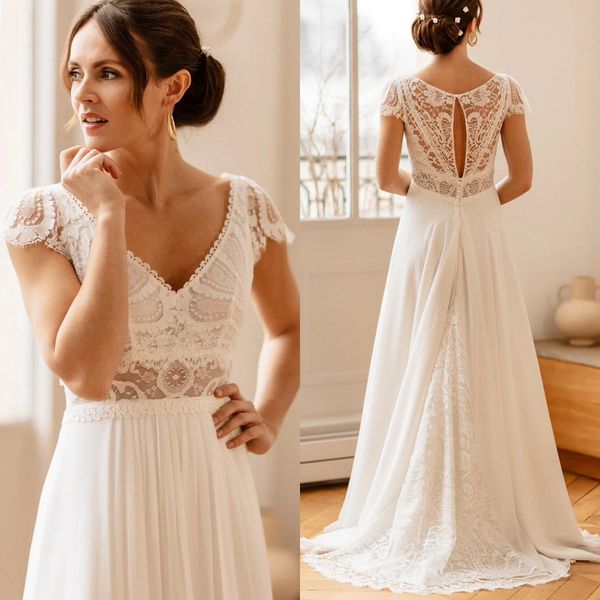 Abiti da sposa vintage in pizzo francese con scollo a V maniche ad aletta Boho Abiti da sposa Sweep Train A Line Beach Abito da sposa Abiti da Noiva