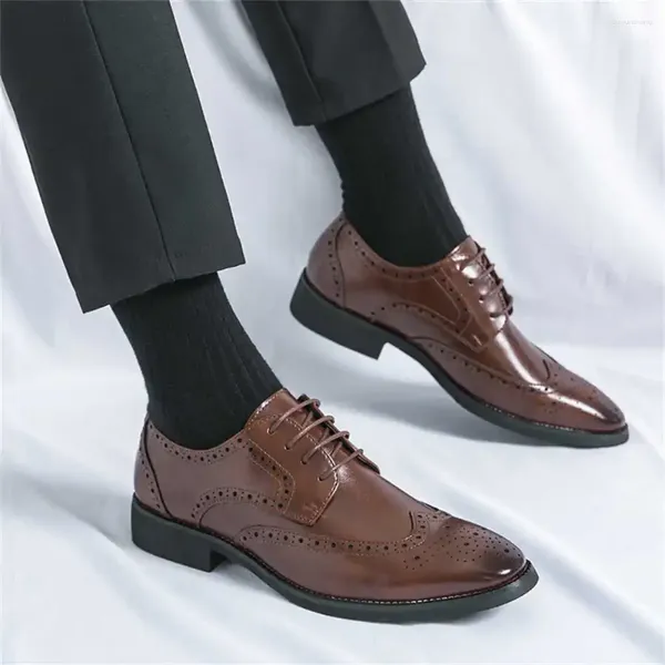 Sapatos de vestido 38-44 Derbi elegante para homens saltos brancos luxo tênis de caminhada esporte temis tenise shuse exercício