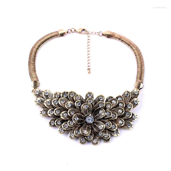 Halsband Halskette Großhandel Blume Vintage Anhänger für Frauen Mode Gold Farbe Long Est Zubehör Maskerade