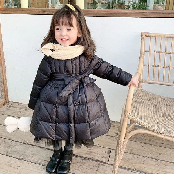 Новые осенне-зимние куртки для девочек, сохраняющие тепло и модные куртки маленькой принцессы, детские куртки на молнии с капюшоном, подарки на день рождения, детская одежда 240123