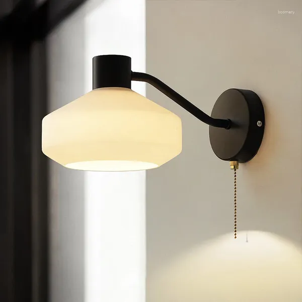 Lampada da parete Luci retrò nordiche per la casa Loft Bed Side Sconce Camera da letto giapponese Apparecchio di illuminazione in vetro Specchio Luminaria Decor