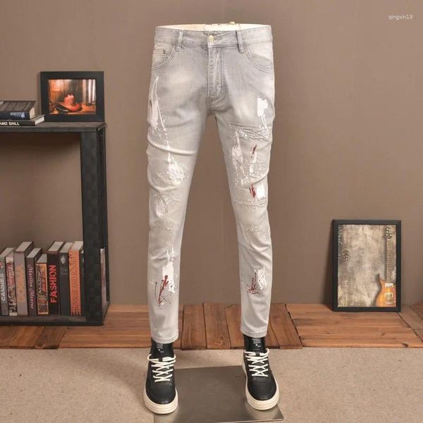 Мужские джинсы, летние тонкие серые рваные модные брендовые эластичные узкие брюки, повседневные высококачественные повседневные брюки с распылением нашивок