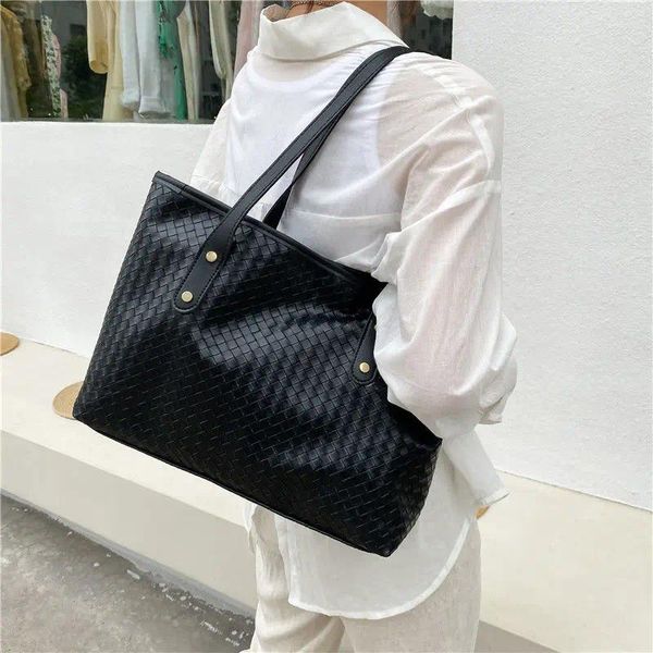 Sacos de noite grandes bolsas para mulheres trabalho tecer preto bolsa de couro escola grande bolsa de ombro bege shopper com zíper 2024