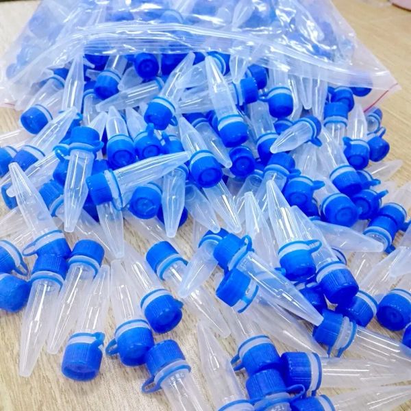 wholesale Provette per microcentrifuga in plastica da 100 pezzi con tappo a scatto Provette per centrifuga da laboratorio da 1,5 ml con tappi colorati LL