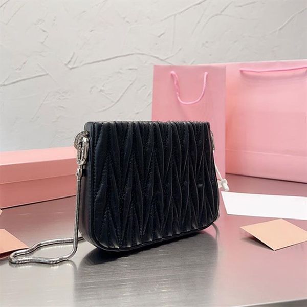 Flip mini el çantası yumuşak kuzu derisi deri omuz çantası çıkarılabilir gümüş zincir crossbody çantalar toka doygunluk çantaları kırışıklık cüzdan gi328s