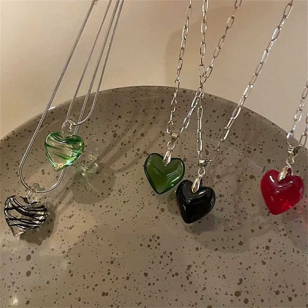 Ожерелья с подвесками Зелено-черная полоса зебры, стеклянный кулон в виде сердца, Титановая стальная цепочка, Ожерелья для женщин, необычное ожерелье, эстетическое украшение