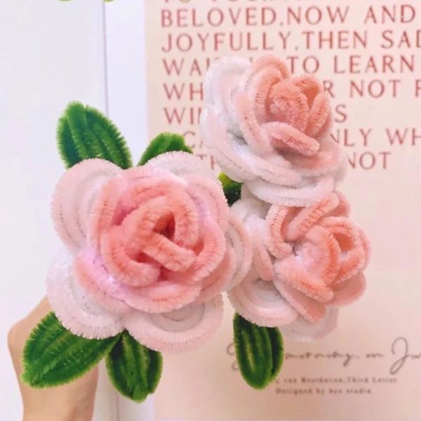 Dekoratif çiçekler 3pcs bükülmüş çubuk güller el yapımı örgü mevcut romantik tek gradyan renk hediyesi