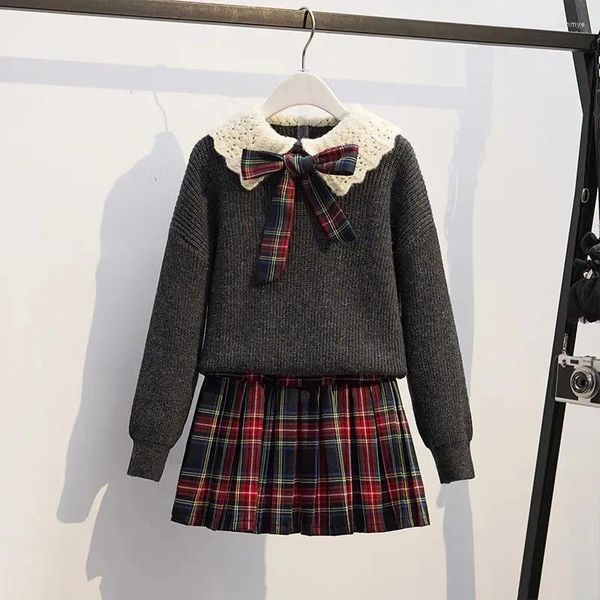 Set di abbigliamento Inverno Ragazze adolescenti Vestito JK Bambini Maglione con risvolto lavorato a maglia Gonna a pieghe scozzese Tendenza dei vestiti scolastici autunnali