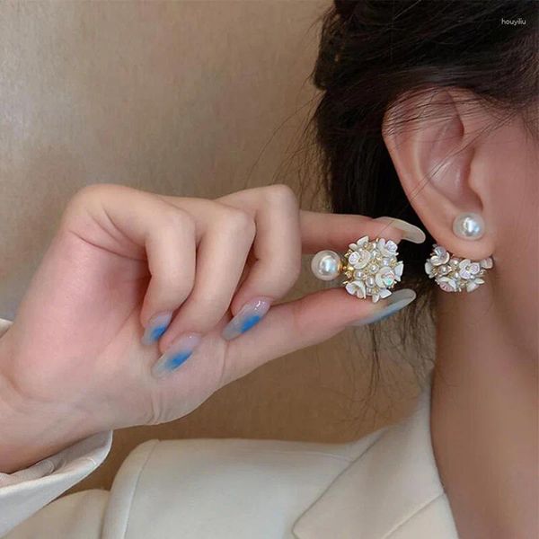 Orecchini a bottone coreano vintage conchiglia bianca fiore perla per donna ragazza squisita moda palla doppio lato gioielli eleganti