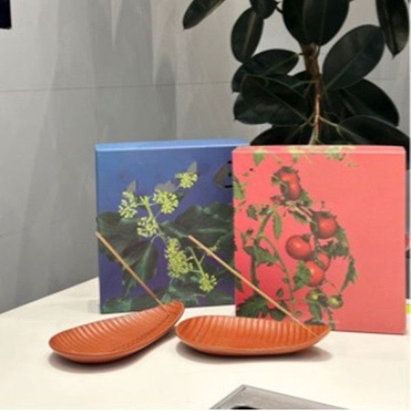 Designer-Aromatherapie-Tomatenblatt-Ivy-Line-Duft-Keramiktablett, Aromatherapie-Geschenkbox-Set mit 25 Räucherstäbchen, Meditations- und Atemduft