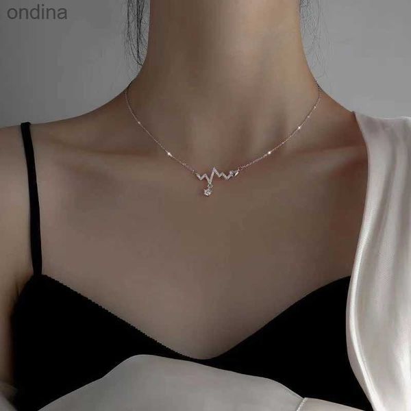 Anhänger-Halsketten, koreanische Mode, Zirkon-EKG-Anhänger-Halskette für Frauen, glänzender Mond, Schmetterling, Halsband, Schlüsselbeinkette, Mädchen, Hochzeit, Party, Schmuck, Geschenk, YQ240124