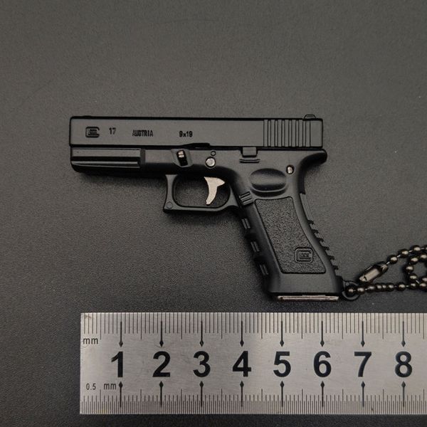 Portachiavi con pistola giocattolo Modello di pistola in lega G17 che non può sparare per ragazzi Collezione di regali per adulti Display Regali di compleanno per ragazzi
