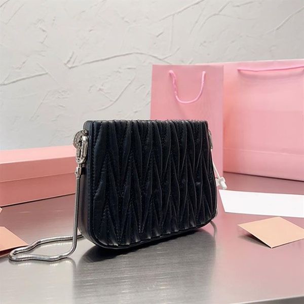 Flip mini el çantası yumuşak kuzu derisi deri omuz çantası çıkarılabilir gümüş zincir crossbody çantalar toka doygunluk çantaları kırışıklık cüzdan gi327g