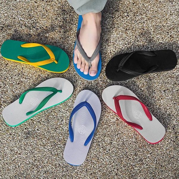 Adam Açık Mans Flip Flops Model Sıradan Ayakkabılar Su Plajı Sole Ayakkabı Kılıç Olmayan Sert Giyim Stil