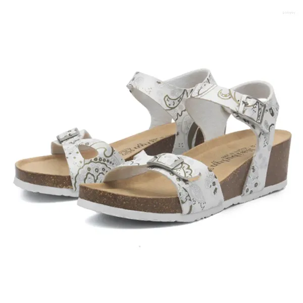 Sandali 2024 Donne di Estate In Sughero Moda Zeppe Da Spiaggia Trifle Fibbia Della Piattaforma Della Piattaforma Al di Fuori Sandali Scarpe Argento Bianco Nero