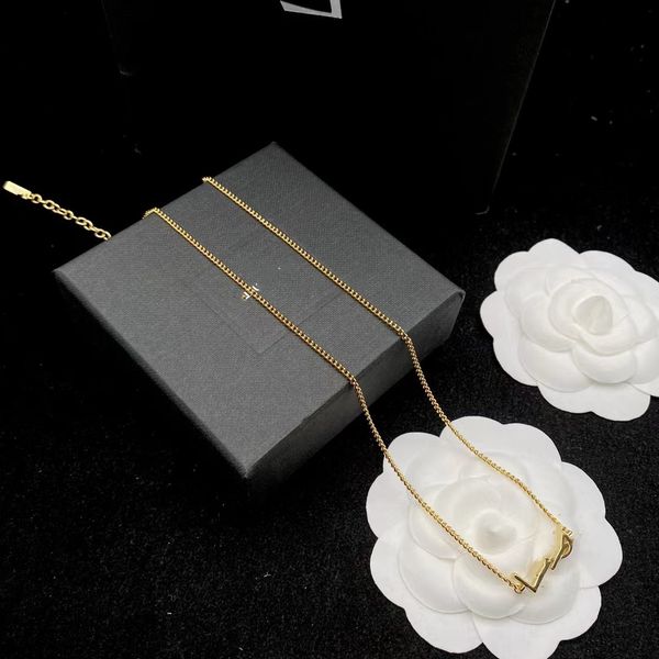 Tasarımcı Takı Seti Kolye Boğulma Kolye Bilezik 18K Sarı Altın Y logo gravür zinciri Moda Yaz Kız Kadın Mücevherleri