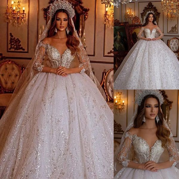 Atemberaubende 2024 Saudi-Arabien Prinzessin Ballkleid Hochzeitskleid Sheer Off Shoulder Langarm Luxus Spitze Pailletten Applikationen Brautkleider Kristallbrautkleider