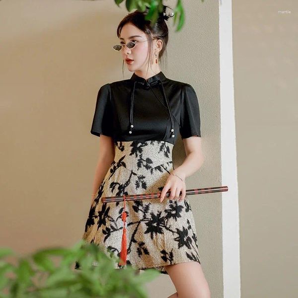 Roupas étnicas Verão Manga Curta Elegante Cheongsam 2024 Retro Estilo Chinês Costura A Linha Qipao Vestido