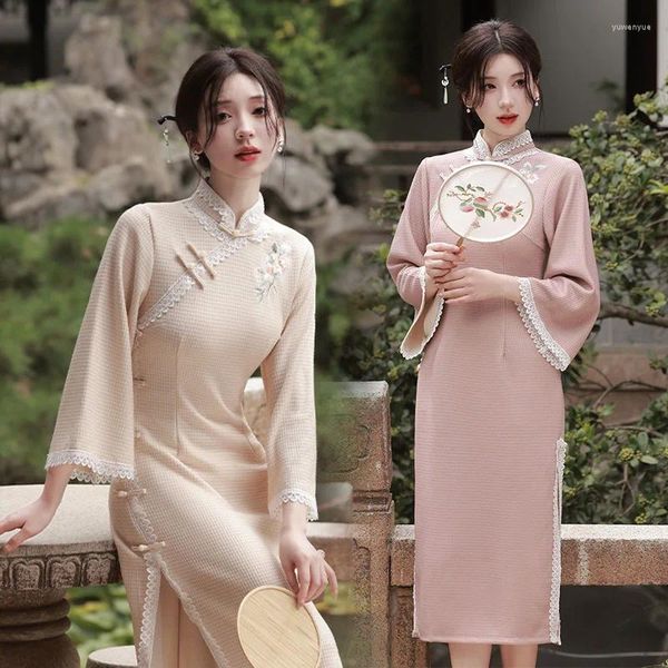 Roupas étnicas Outono Manga Flare Bordado Malha Qipao Mulheres Chinesas Lace Applique Mandarim Collar Cheongsam Elegante Vestido Diário
