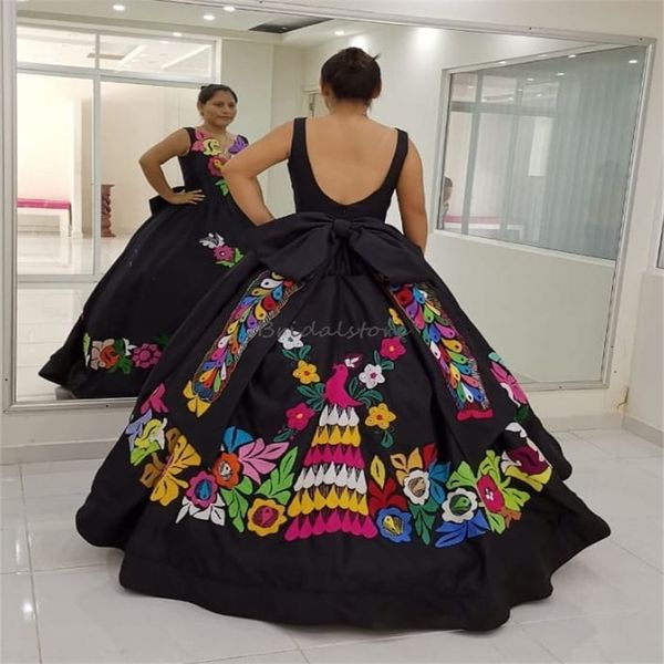 Lindo vestido de quinceanera mexicano com bordado colorido vestido de quinze aniversários vestido de xv debutante sem costas gótico robe de mariage doce 16 vestido de festa