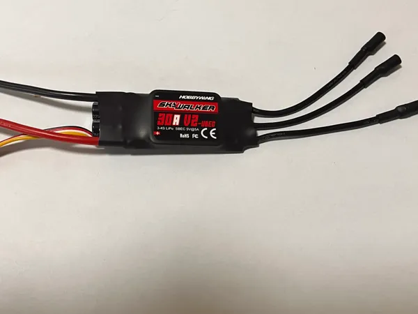 Alta qualidade hobbywing skywalker 30a v2 5v2a (2-3s) sem escova 30a esc para modelos rc avião 3d diy avião edf peça de reposição