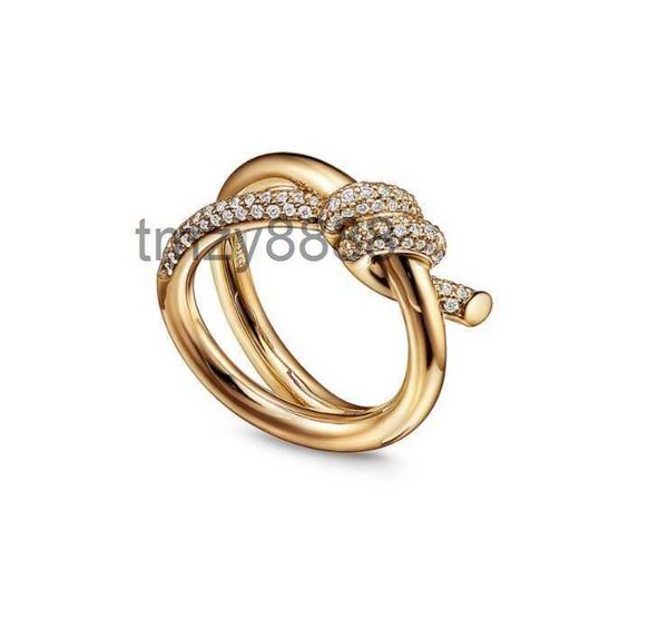 Anello di design da donna con nodo in corda di lusso con diamanti Anelli di moda per le donne Gioielli classici in oro 18 carati placcato in rosa all'ingrosso 6UPQ