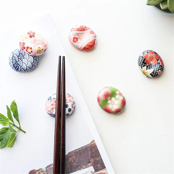 Палочки для еды с цветком сливы под глазурью, цветная керамическая подушка с мультяшной стойкой в японском стиле