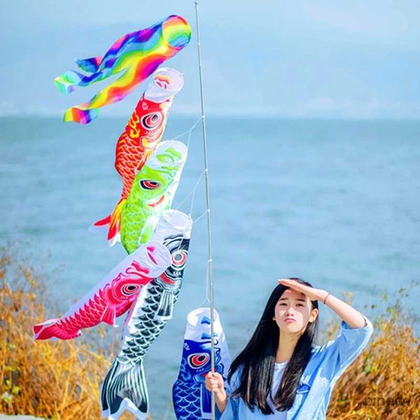 Drachenzubehör Neuer Stil 40/70/100CM Fischflagge Drachenspielzeug Koi Nobori Karpfen Windsocken Koinobori Bunte Fischflagge Hängendes Outdoor-Spielzeug für Kinder