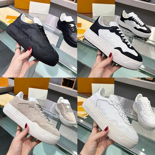 Designer Laufschuhe Männer Frauen Groovy Plattform Sneakers geprägt flache Schuhe Klassische Kalbskalfkalflee Schwarz-Weiß-Mode-Drucktrainer Größe 35-46 mit Box