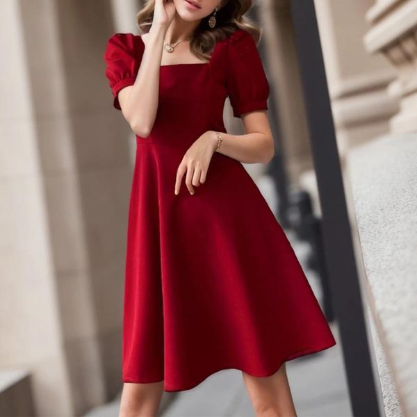 Abiti casual Abito elegante da donna con scollo quadrato rosso Abito estivo vintage a vita alta pieghettato Swing Midi per la commemorazione del matrimonio