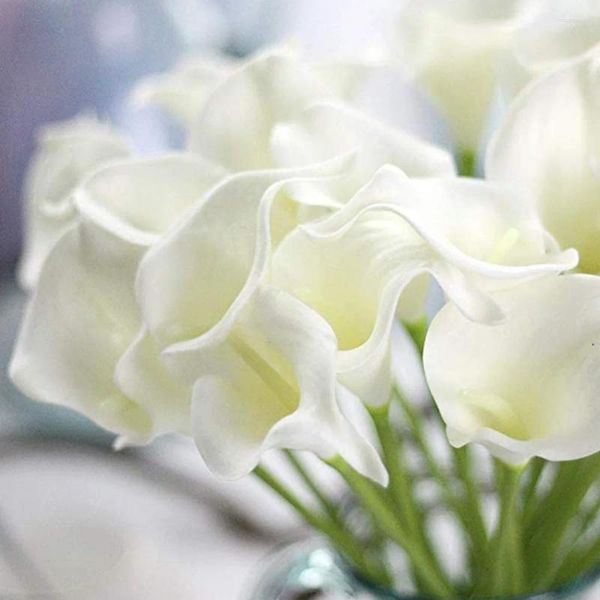 Dekorative Blumen, 10 Stück, lebensechte Mini-elegante gefälschte Calla-Lilien, Heim-/Hochzeitsdekoration, DIY-Blumenstrauß, leicht, tragbar, künstlich