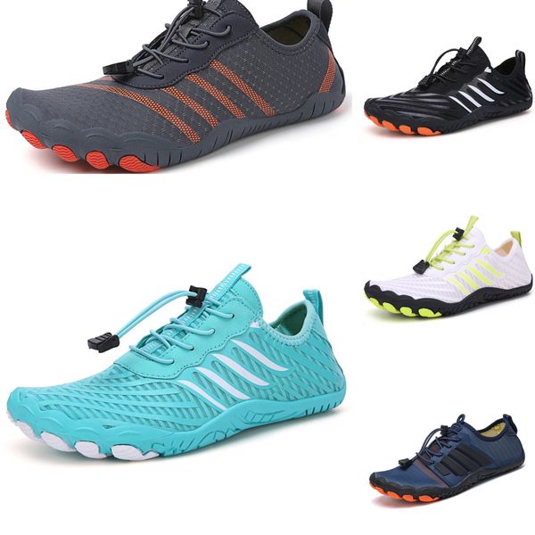 Surf Scarpe a piedi nudi Uomo Scarpe estive da acqua Donna Nuoto Calzini da immersione Scarpe antiscivolo Aqua Pantofole da spiaggia Sneakers vendita calda