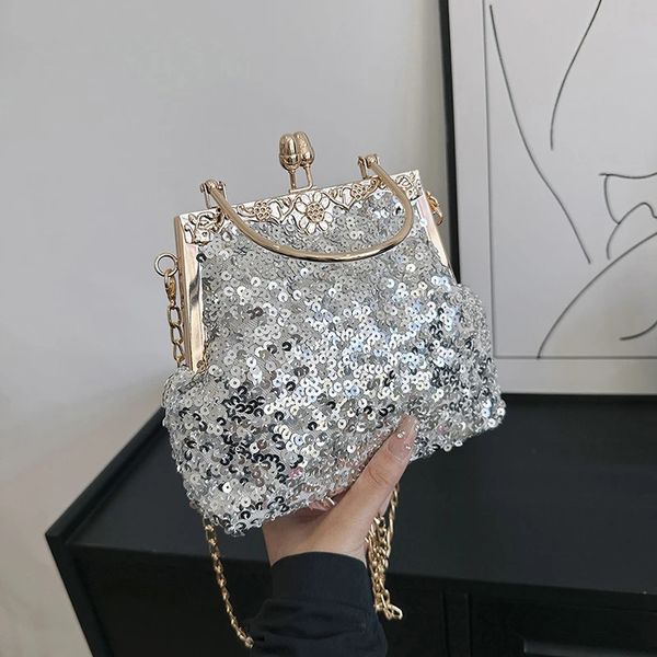 2023 Trend Designer Clutch Bag Silber Pailletten Party Abend Kette Schulter Umhängetasche Hobos Handtasche Hochzeit Geldbörse 240118