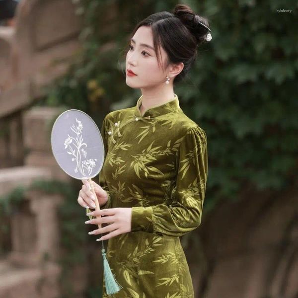 Roupas étnicas Verde Bambu Qipao Estilo Chinês Vestidos Mulheres Elegantes Cheongsam Inverno Quente Veludo Vestidos Tradição Mandarim Collar Dress