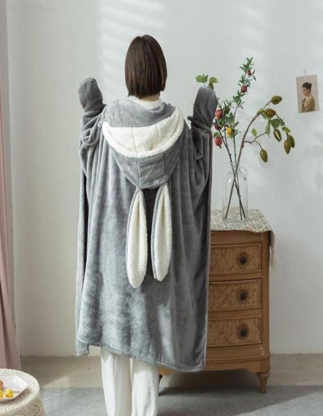 Coperte Mantello indossabile Coperta di flanella con cappuccio per orecchio TV carino per divano invernale per bambini adulti2499176