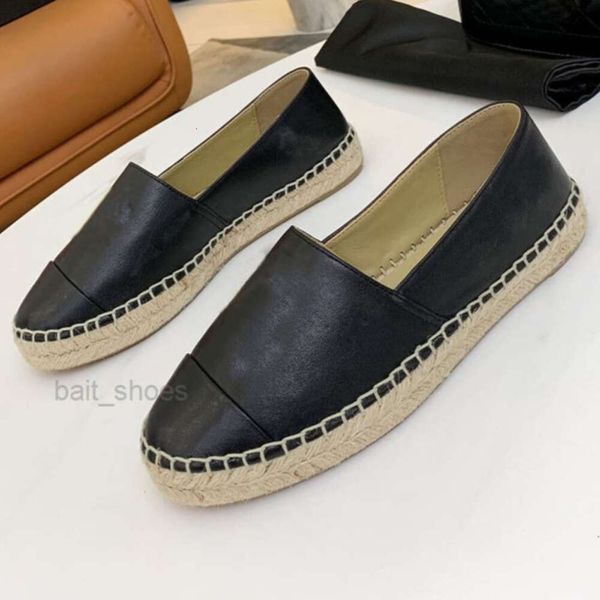 Novo canal de couro vestido sapatos lona mocassins alpercatas mulher luxe cap toe couro genuíno acolchoado mão pura costura mulher apartamentos luxo chinelos 35-42