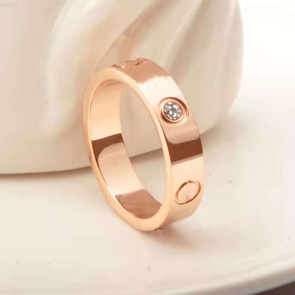 Großhandel Modemarke 4 mm Ring für Frauen 18 Karat vergoldet Luxusringe Schmuck Edelstahlring